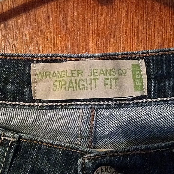 Jean - Picture 4 of 11